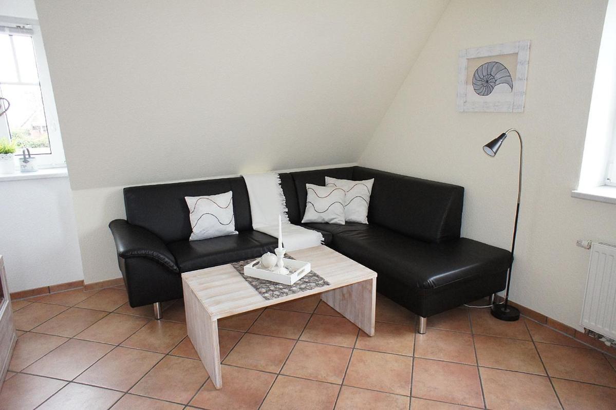 Apartamento Haus Wyden Utersum Exterior foto