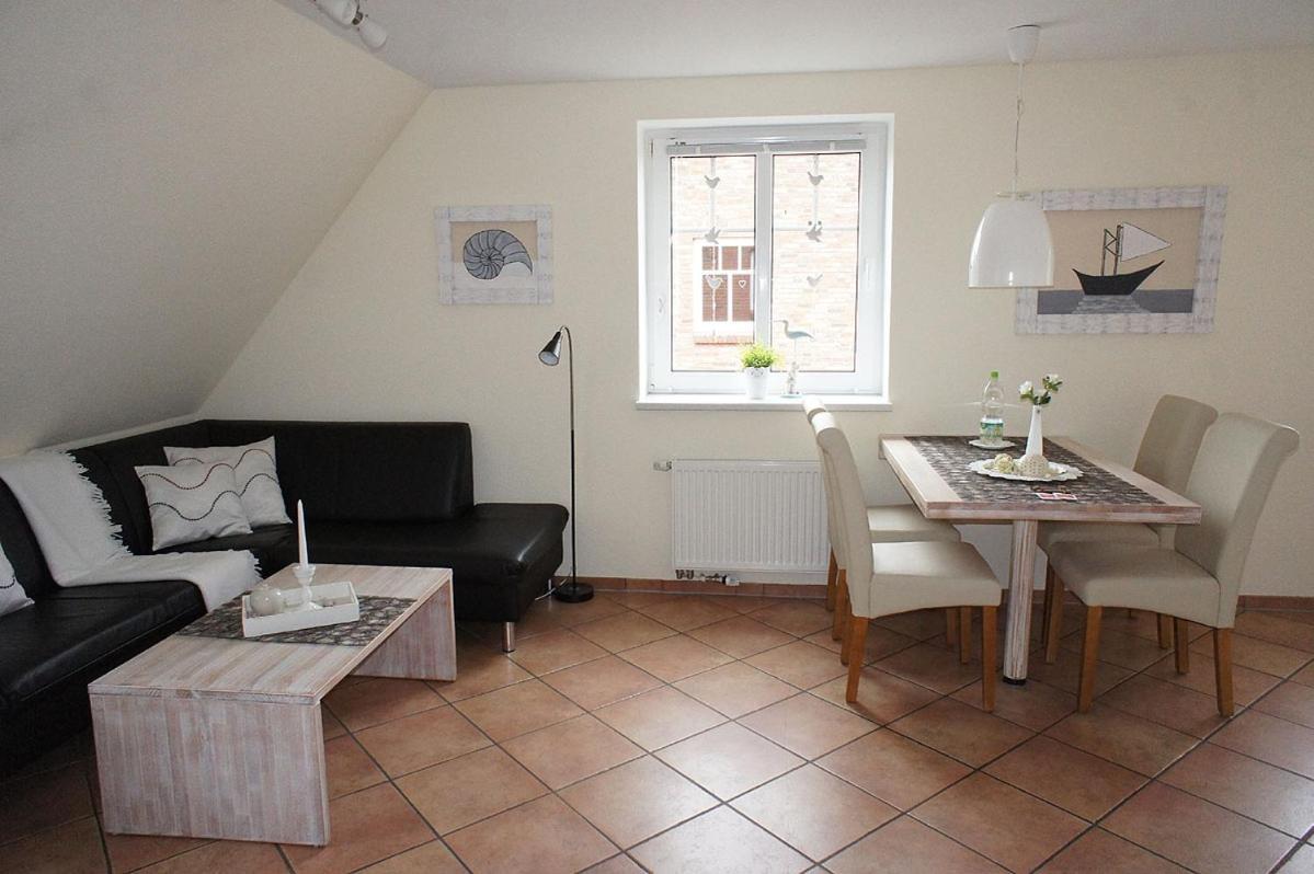 Apartamento Haus Wyden Utersum Exterior foto